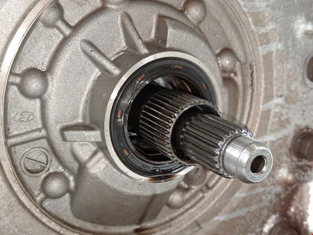 АКПП (Автоматическая коробка переключения передач) KIA Carens 2006-2012