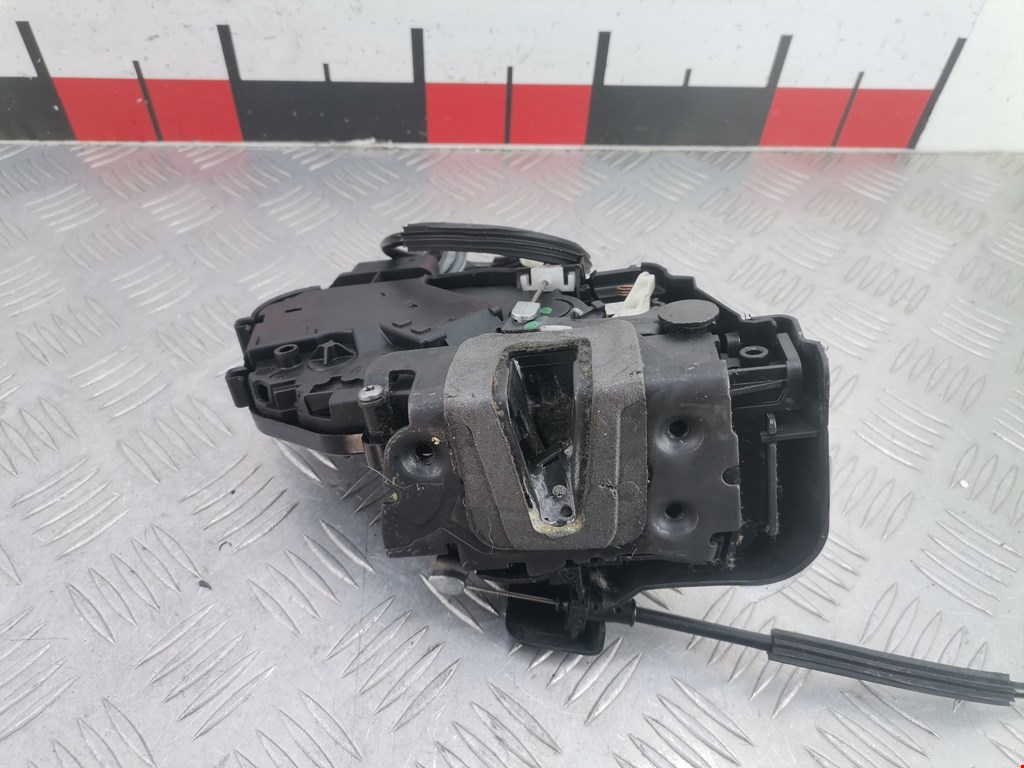 Замок двери передней правой LAND ROVER Range Rover Sport 2005-2013