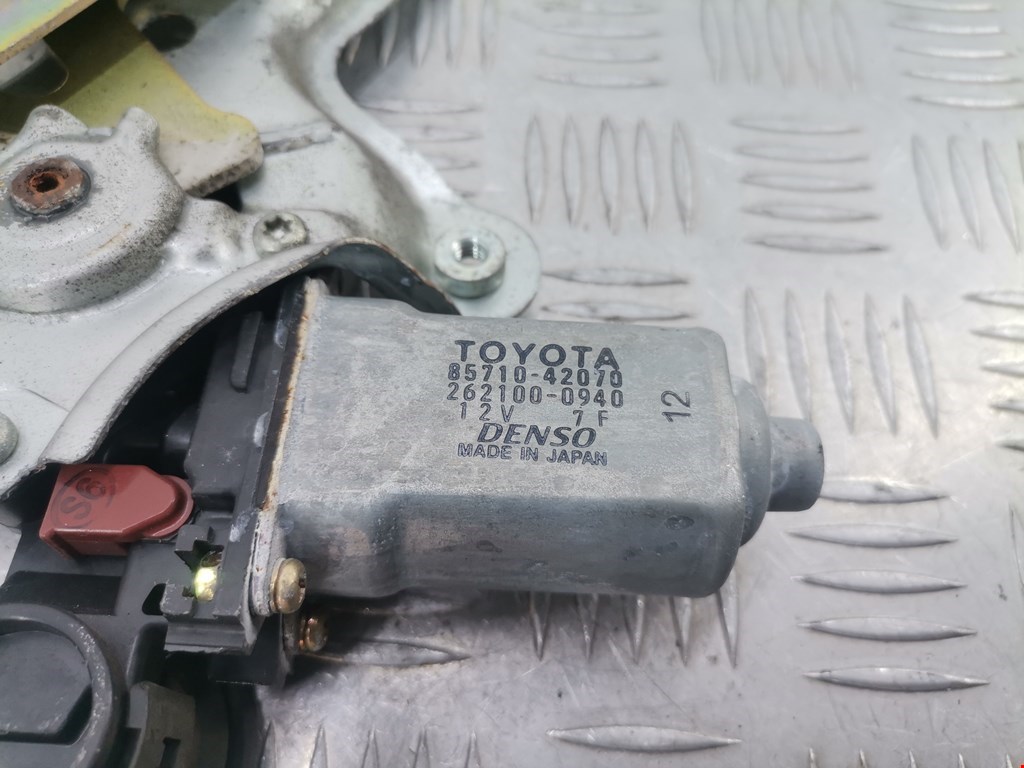 Стеклоподъемник задний левый TOYOTA RAV 4 XA20 2000-2005