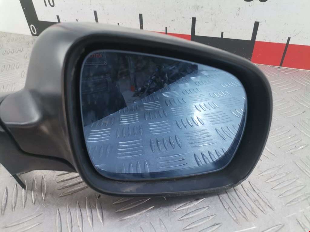 Зеркало правое AUDI A4 B5 1995-2001