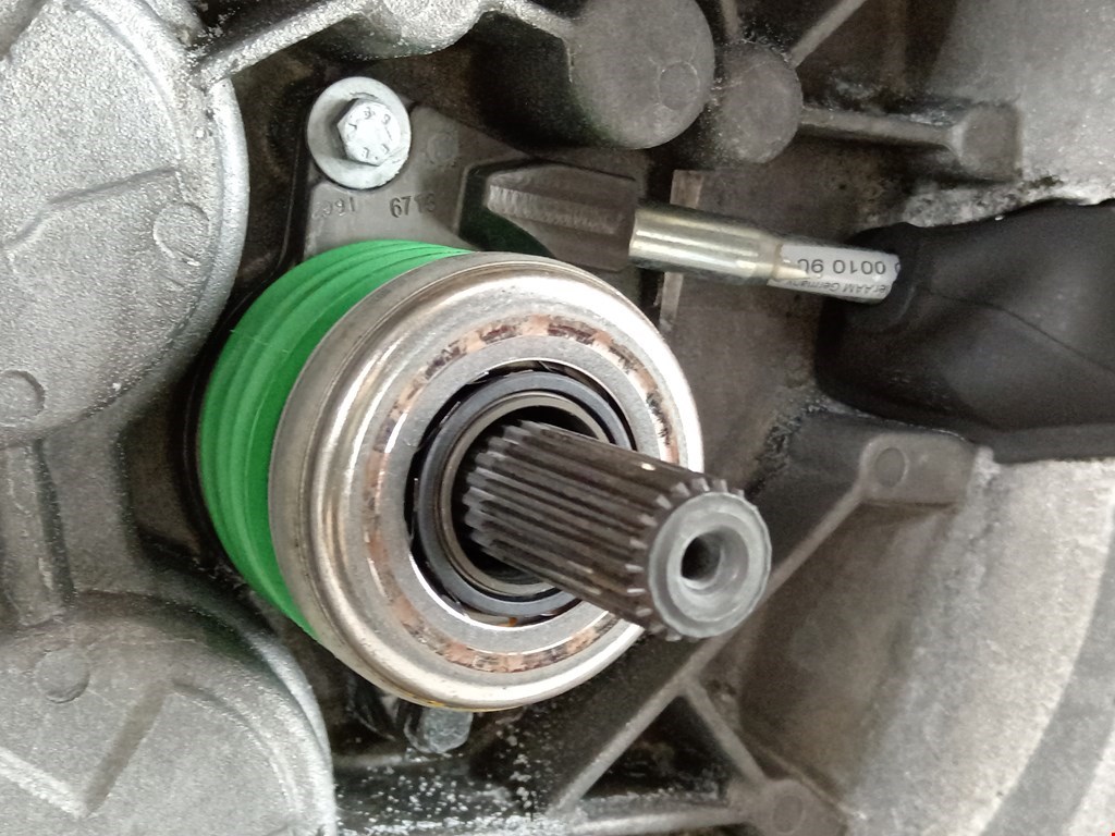 МКПП (Механическая коробка переключения передач) VOLVO V40 I 1995-2004