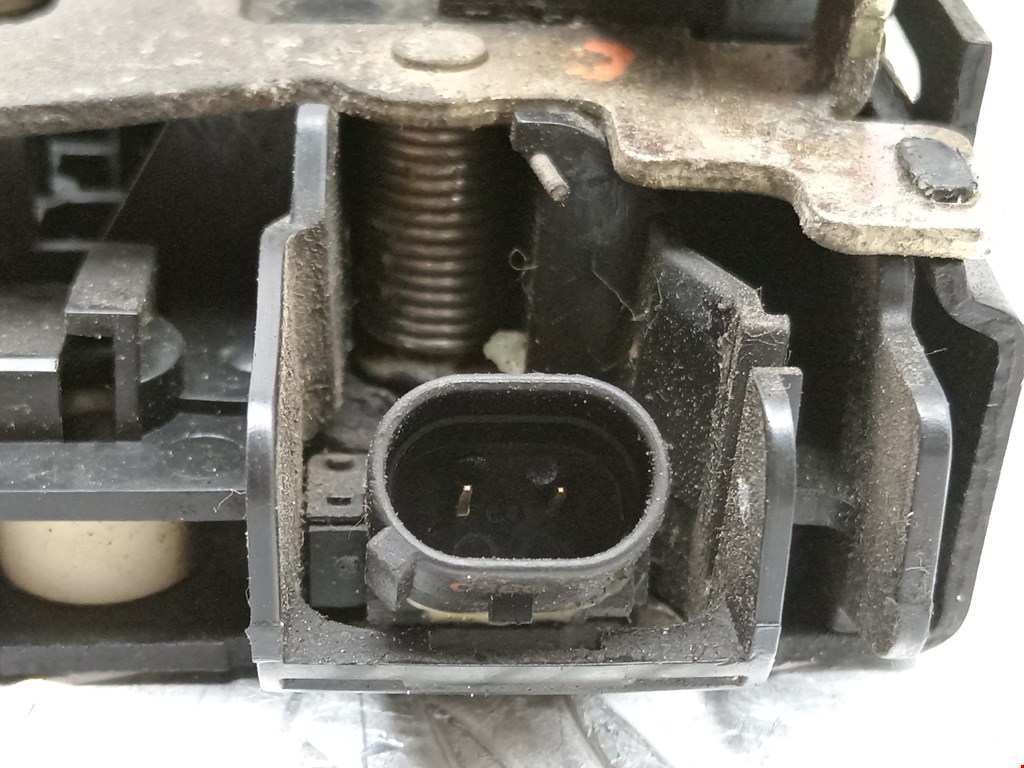 Замок двери передней правой VOLKSWAGEN Golf IV 1997-2003