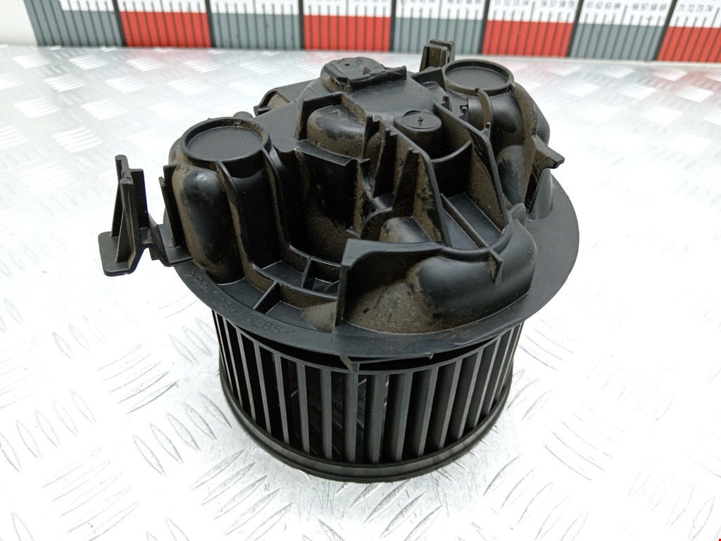 Моторчик (мотор) отопителя салона RENAULT Megane II 2002-2009