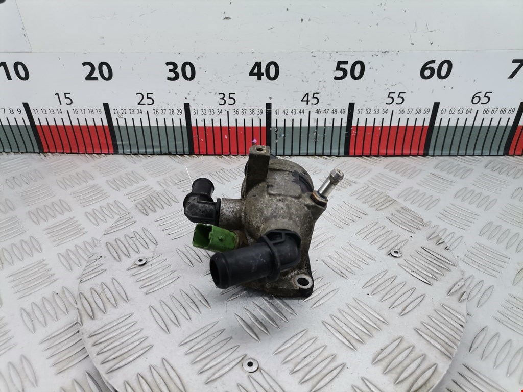 Корпус термостата FIAT Grande Punto 2005-2009