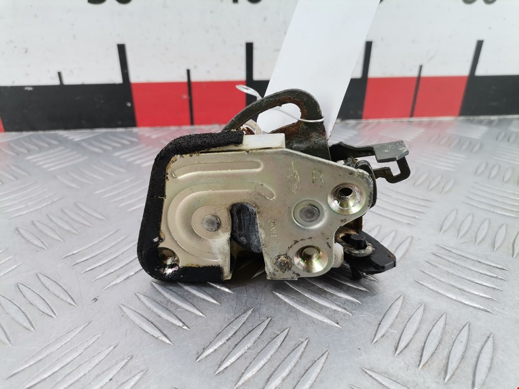 Замок двери задней правой KIA Joice 1999-2003