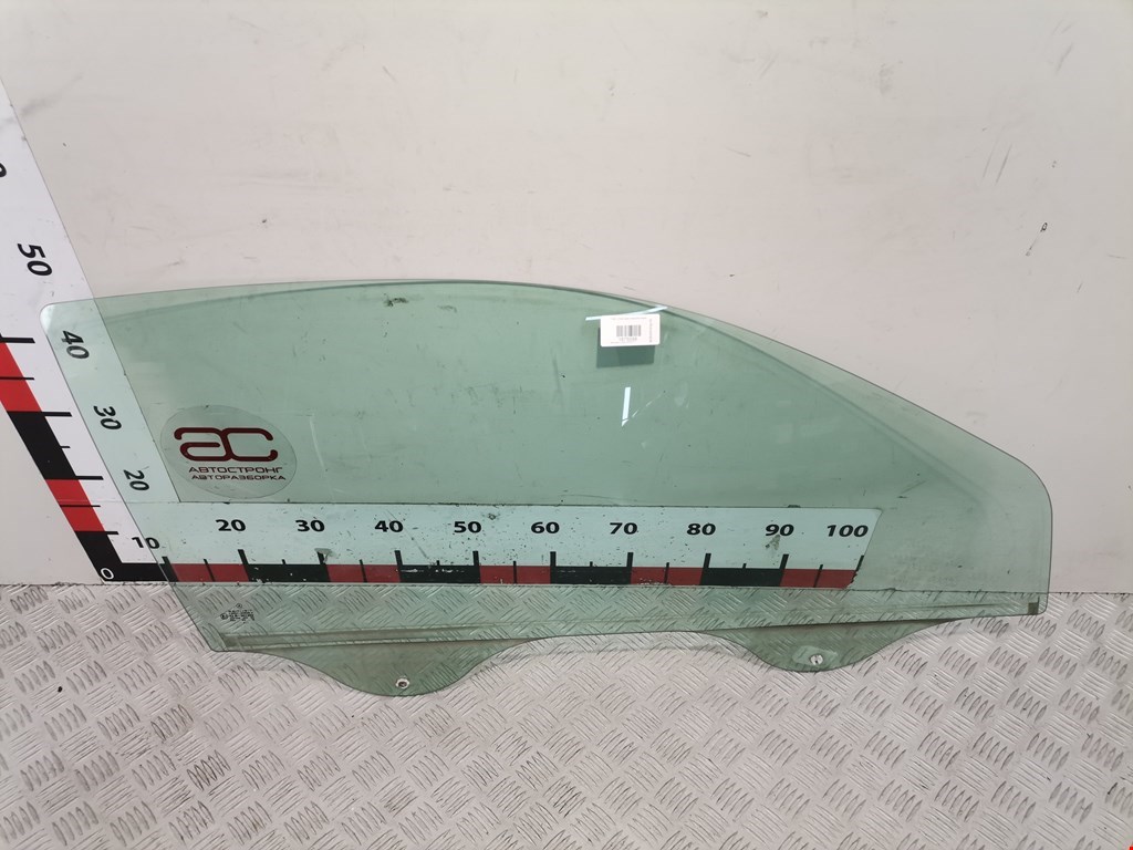 Стекло двери переднее правое MERCEDES-BENZ C-Class C-klasse W203 2000-2007