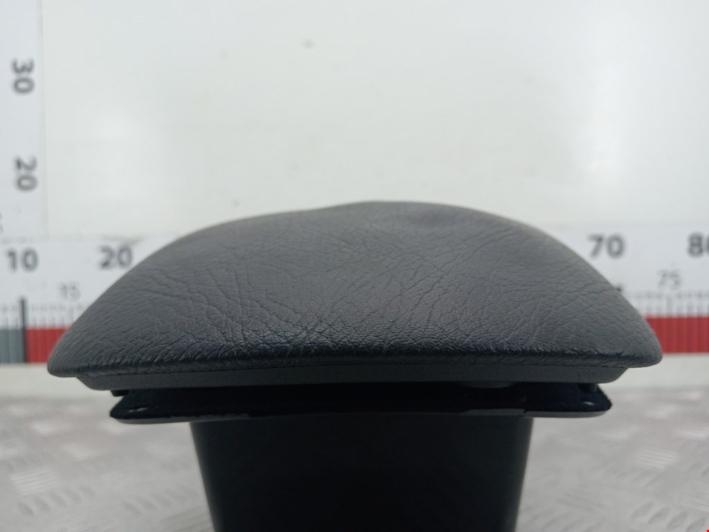 Подлокотник в салон OPEL Omega B 1994-2004