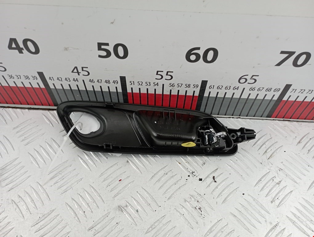 Ручка дверная передняя внутренняя левая VOLKSWAGEN Passat CC 2008-2017