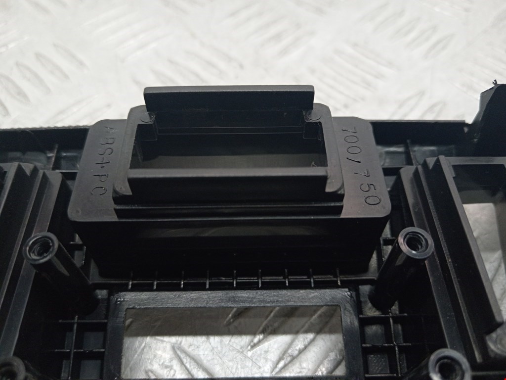 Рамка магнитолы HYUNDAI Coupe 2002-2009