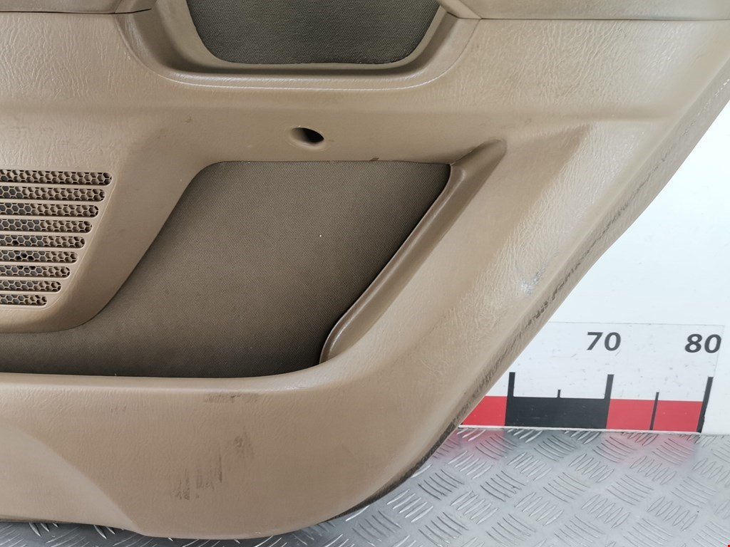 Обшивка двери задняя правая HONDA Pilot 2002-2008