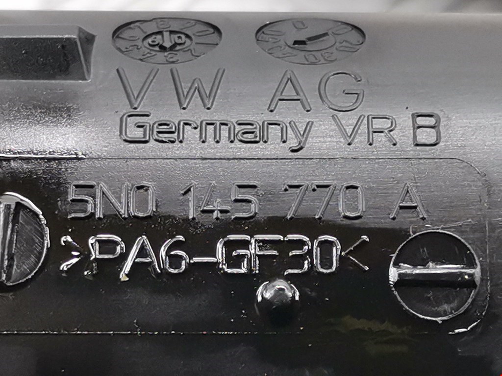 Патрубок интеркулера VOLKSWAGEN Passat B6 2005-2011