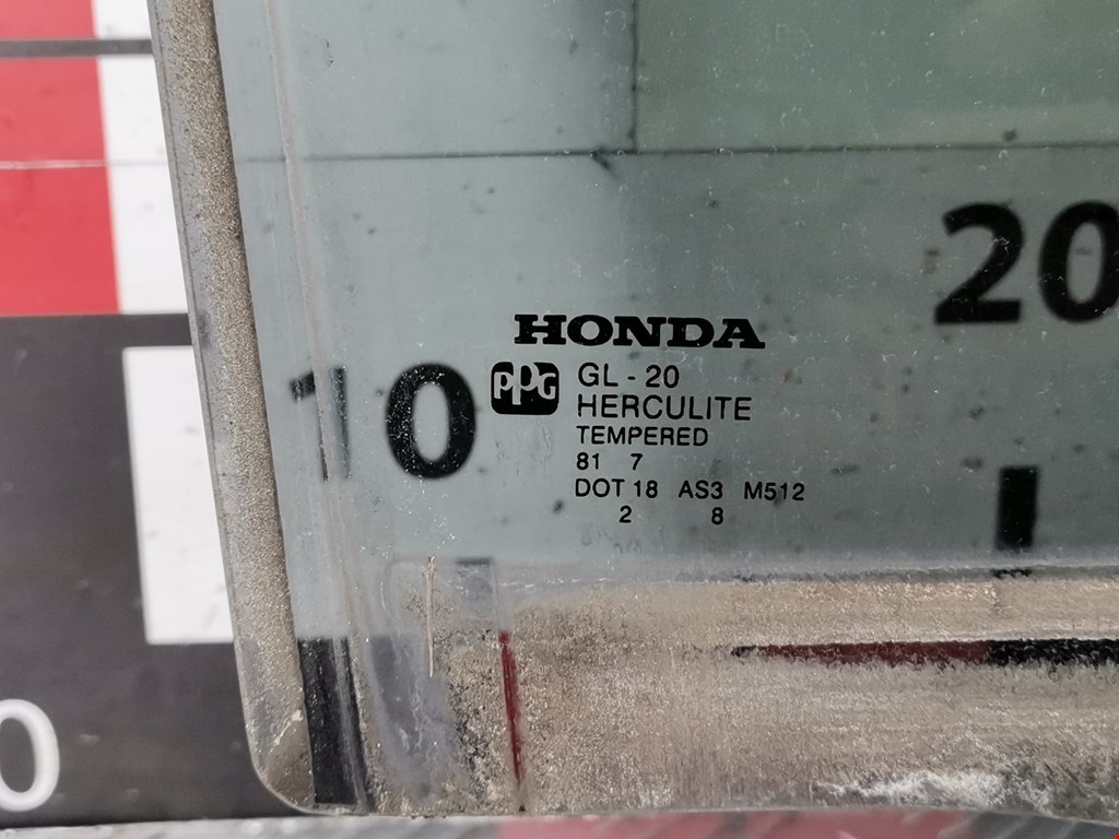 Стекло двери заднее правое HONDA Pilot 2002-2008