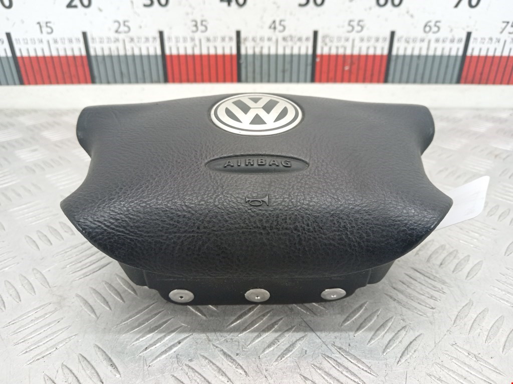 Подушка безопасности в рулевое колесо Volkswagen Passat 5 GP (2000-2005)