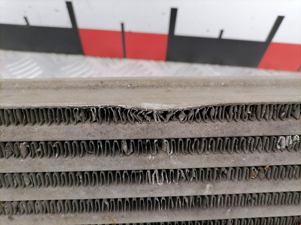 Интеркулер (радиатор интеркулера) FIAT Grande Punto 2005-2009