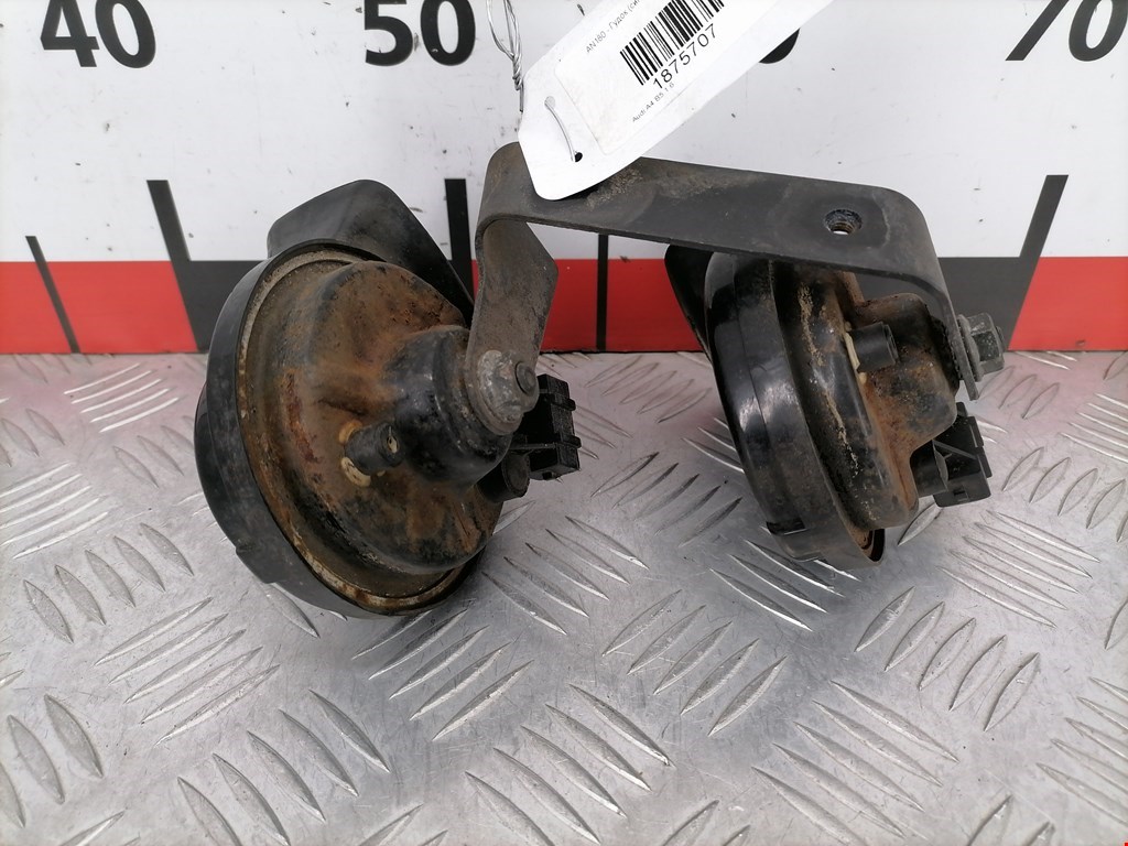 Сигнал звуковой (гудок клаксон) AUDI A4 B5 1995-2001