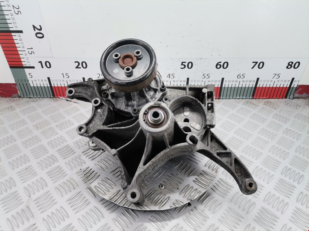 Насос водяной (помпа) AUDI A4 B5 1995-2001