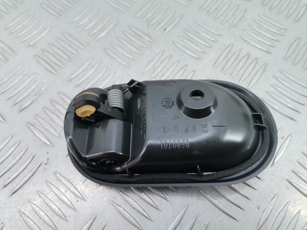 Ручка дверная задняя внутренняя правая DACIA Sandero 2008-2012