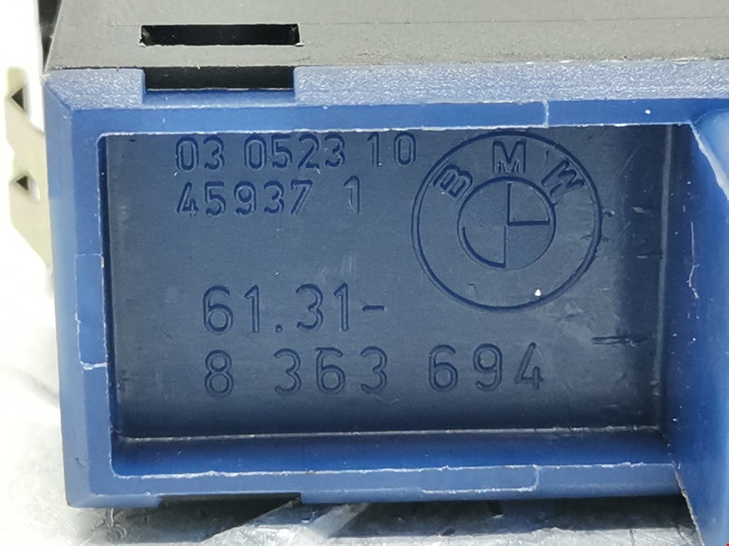 Кнопка антипробуксовочной системы BMW 5er 5 серия E39 1995-2004