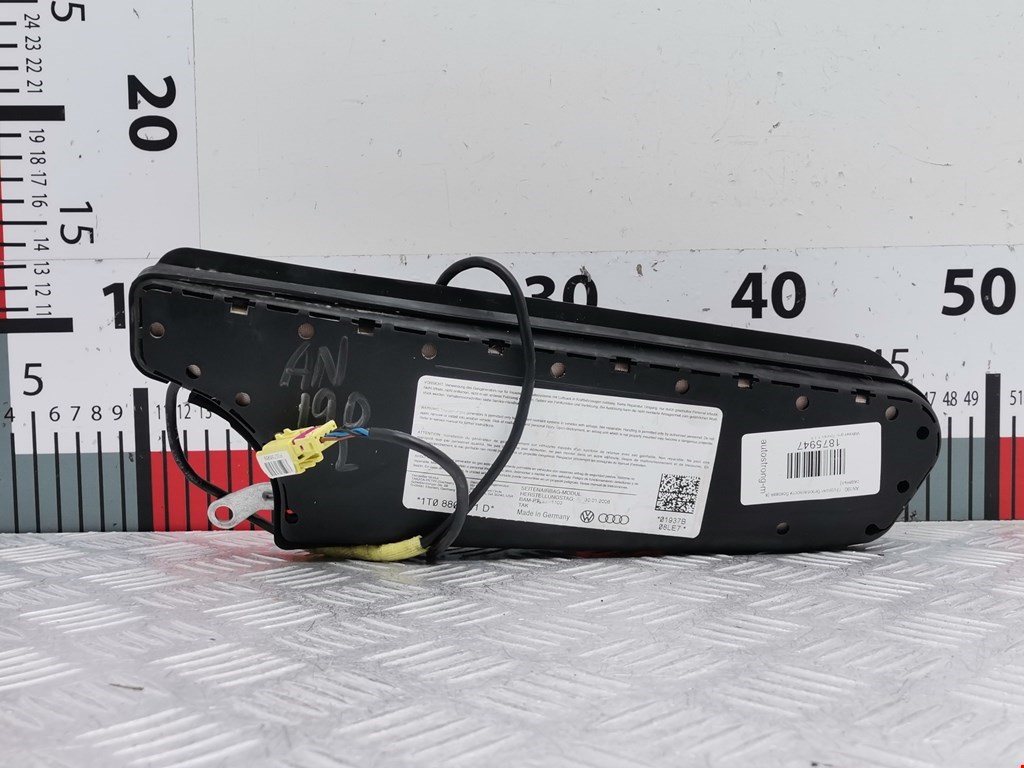 Подушка безопасности боковая (в сиденье) VOLKSWAGEN Touran 2003-2010