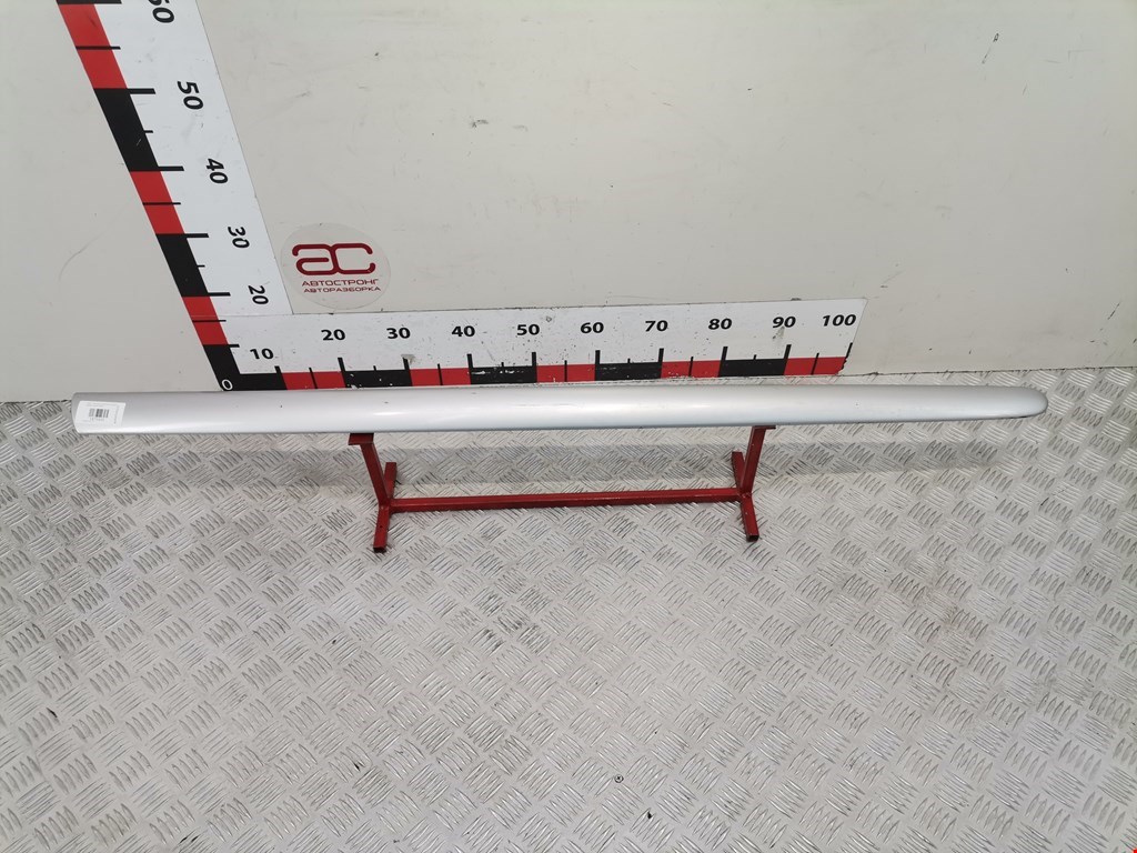 Накладка (молдинг) двери передней правой Peugeot 206 (1998-2006)