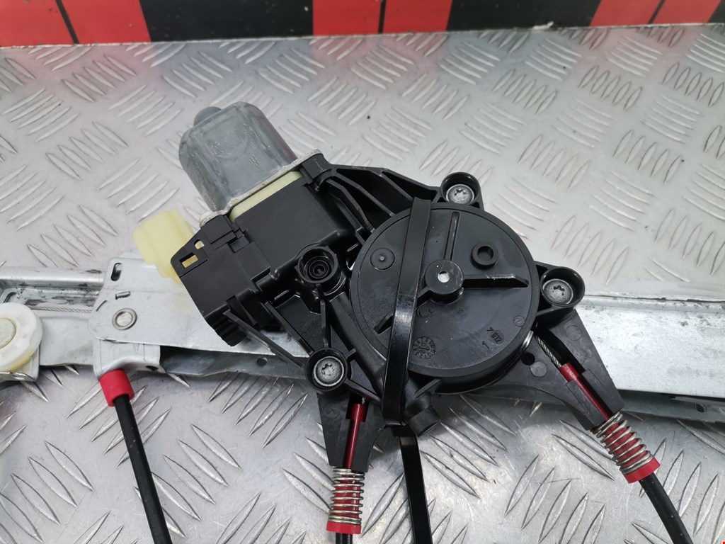 Стеклоподъемник передний левый FORD Fiesta 2008-2012