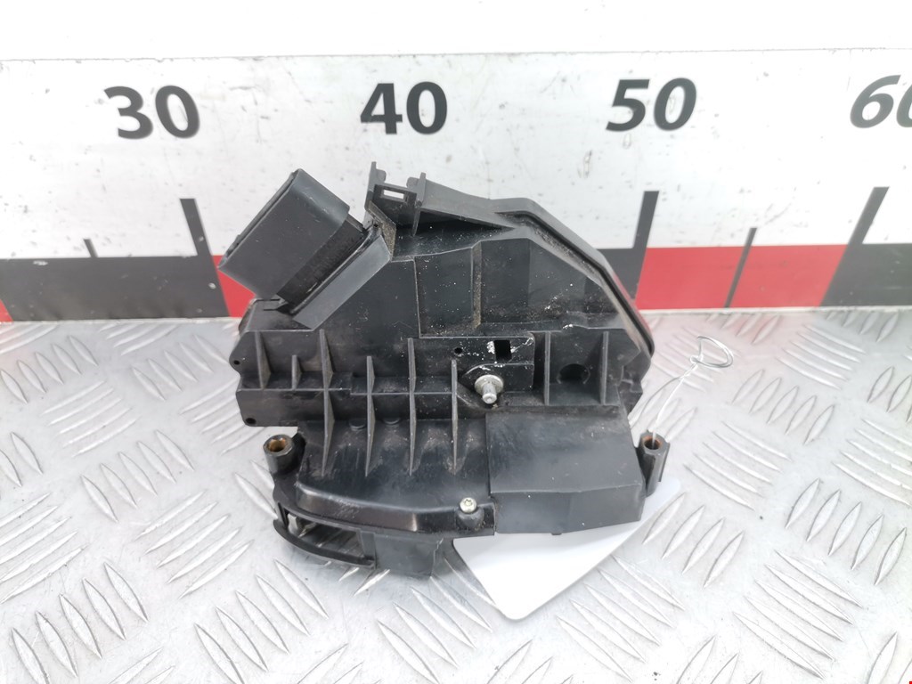 Замок двери передней левой FORD Fiesta 2008-2012