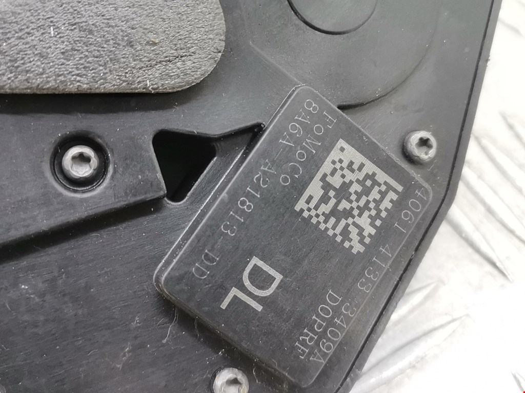 Замок двери передней левой FORD Fiesta 2008-2012