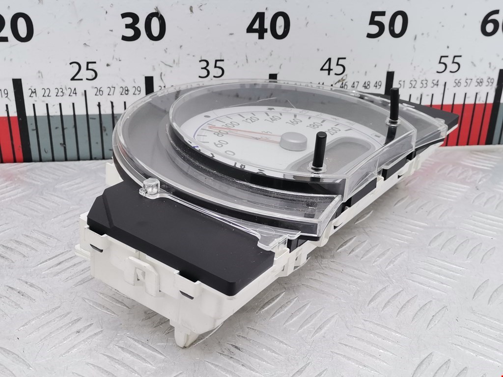 Панель приборов (щиток) SUZUKI Splash 2008-2015