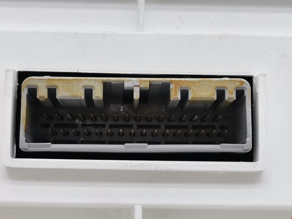 Панель приборов (щиток) SUZUKI Splash 2008-2015