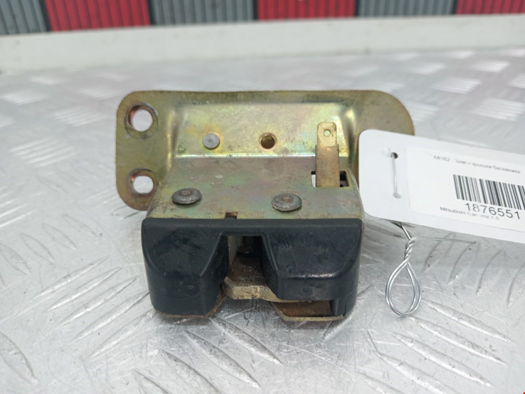 Замок багажника (крышки двери) MITSUBISHI Carisma 1995-1999