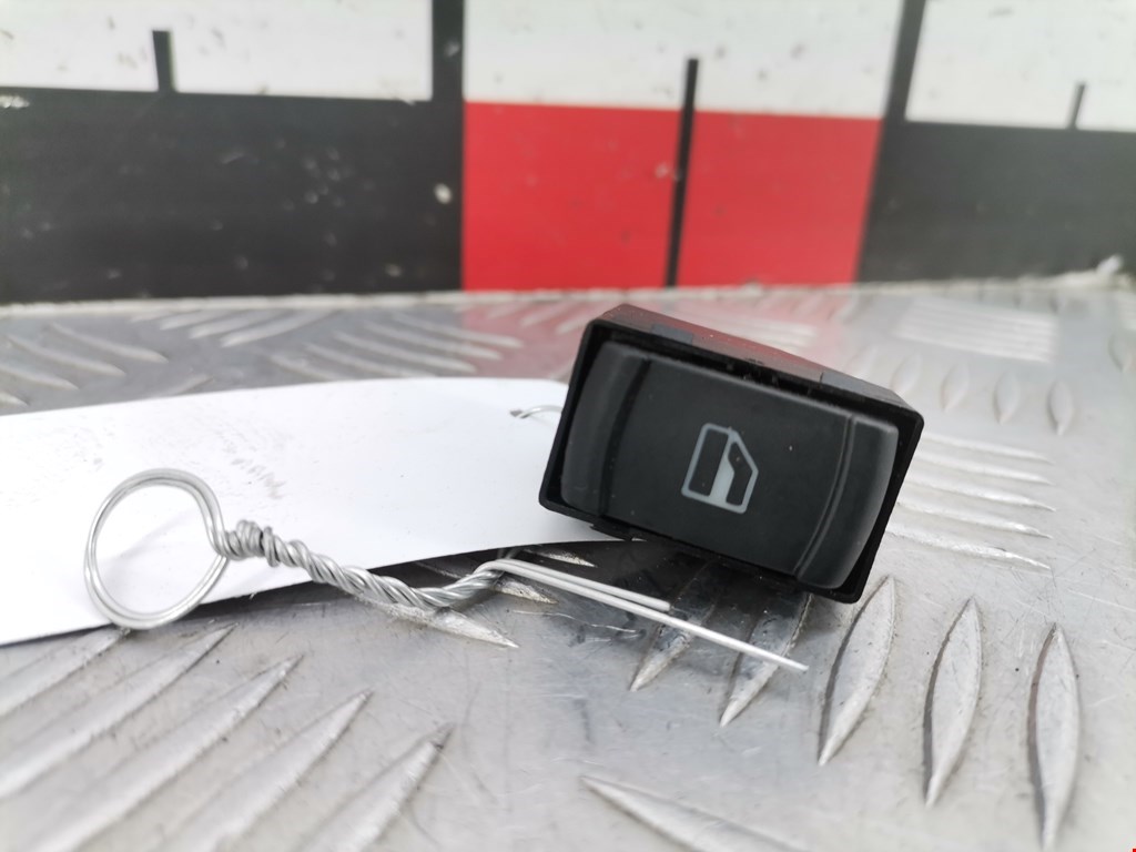 Кнопка стеклоподъемника VOLKSWAGEN Passat B5 1997-2005