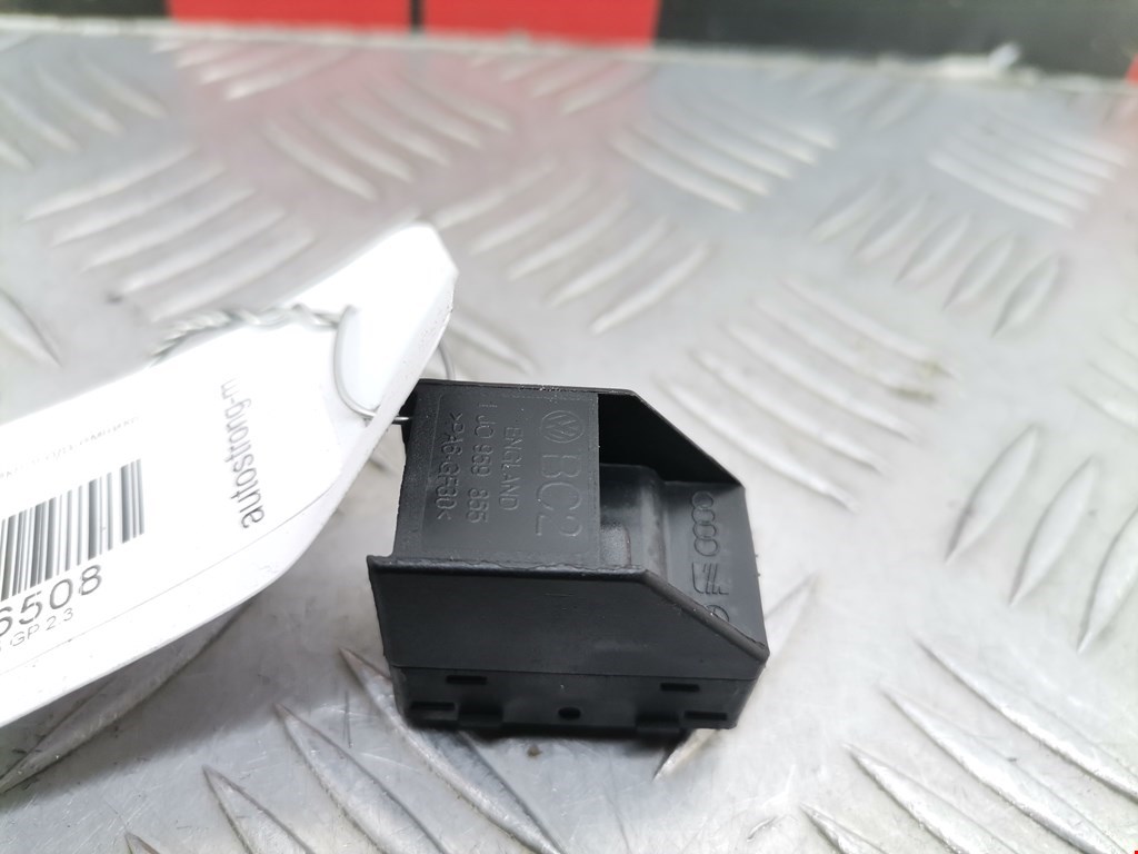 Кнопка стеклоподъемника VOLKSWAGEN Passat B5 1997-2005