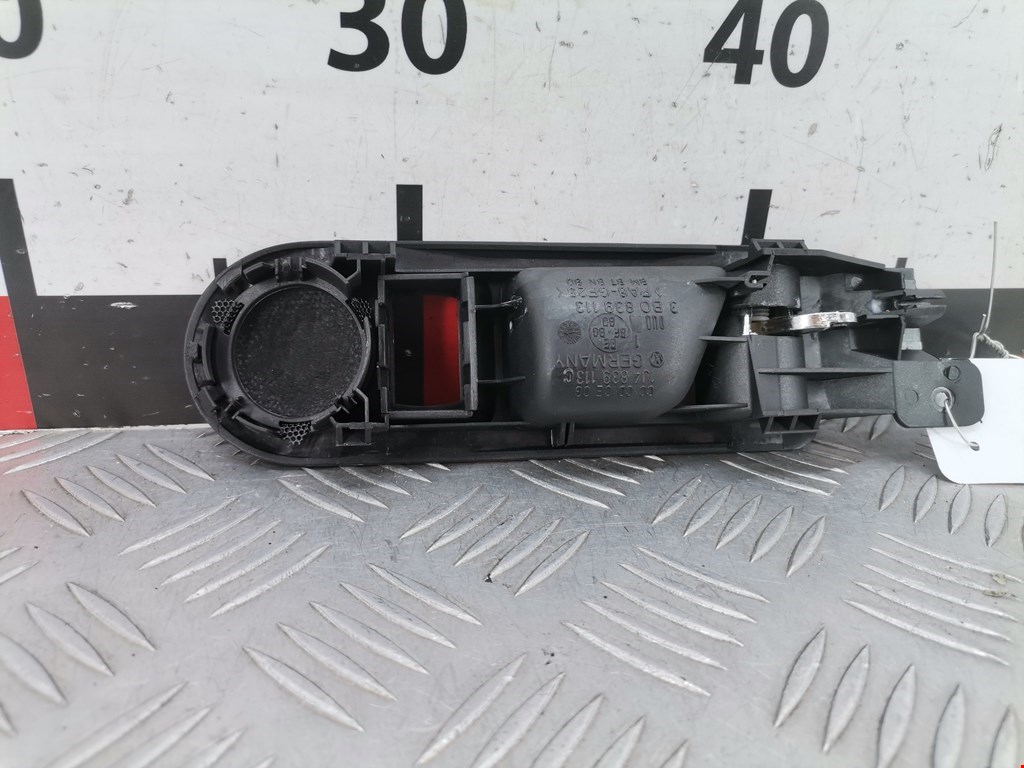 Ручка дверная задняя внутренняя левая VOLKSWAGEN Passat B5 1997-2005