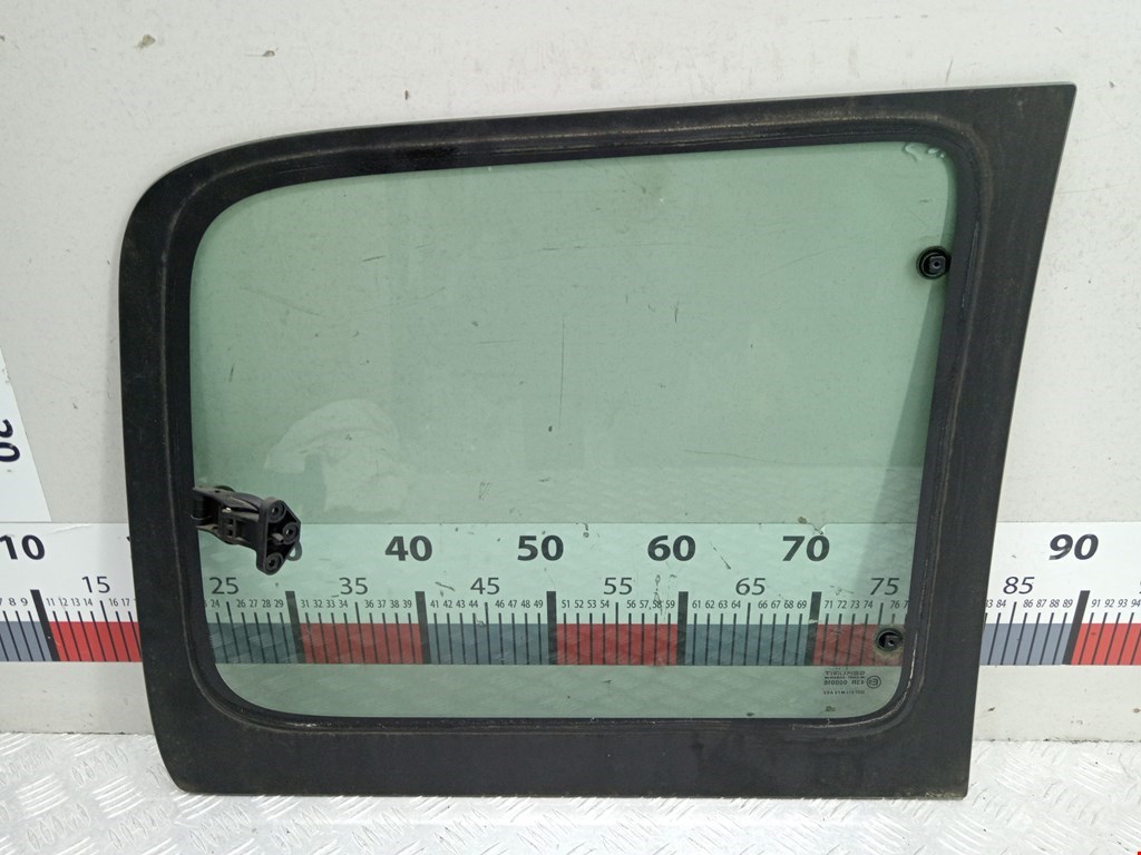 Стекло кузовное глухое левое CITROEN Berlingo 1996-2012