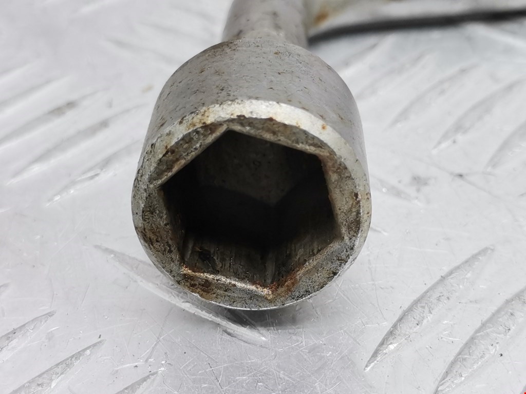 Ключ балонный MERCEDES-BENZ C-Class C-klasse W203 2000-2007