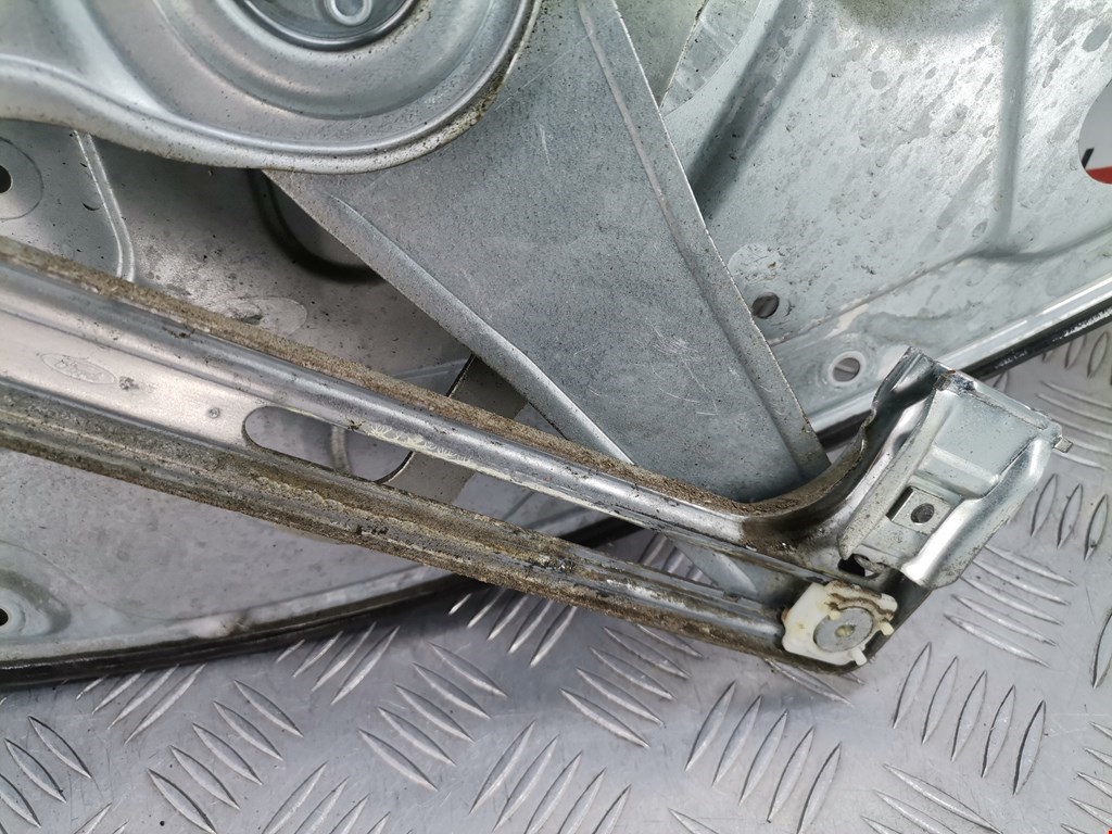 Стеклоподъемник задний левый FORD C-MAX 2003-2010