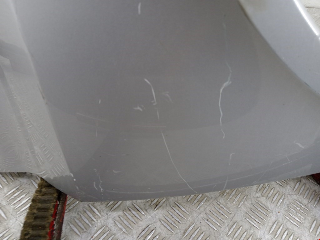 Крыло переднее правое RENAULT Laguna 2001-2007