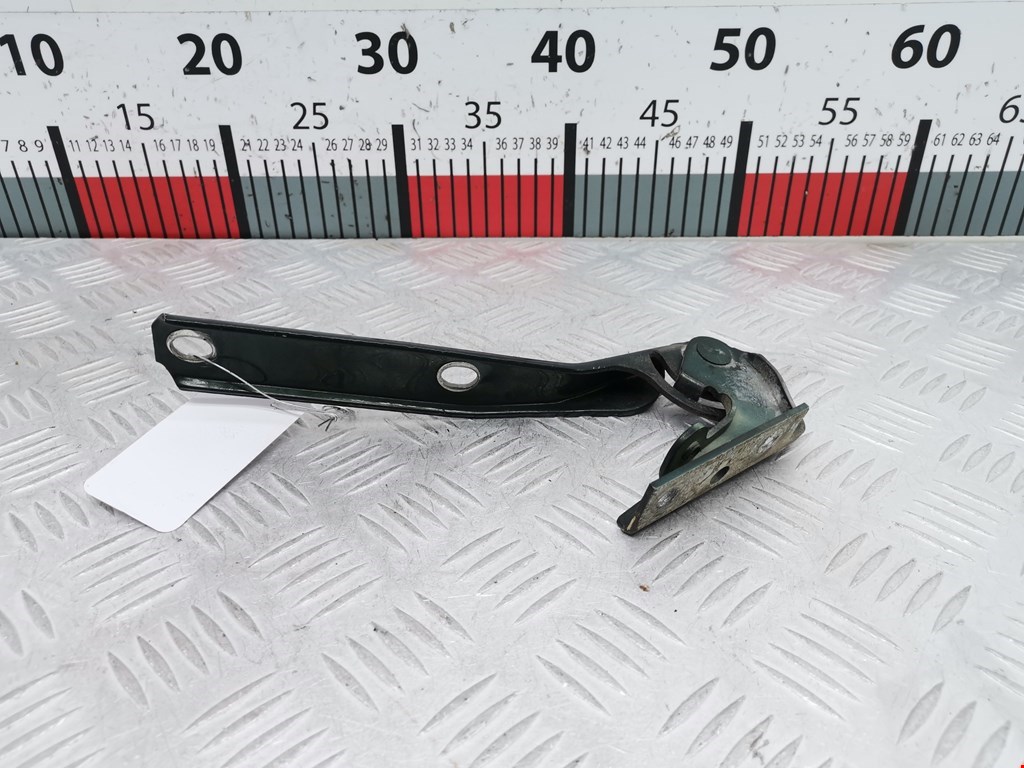 Петля капота левая Volkswagen Passat 5 (1996-2000)