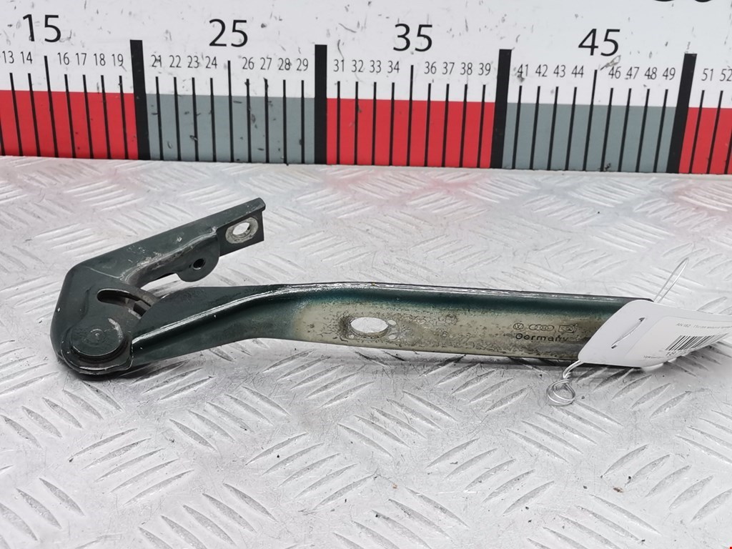 Петля капота левая/правая VOLKSWAGEN Passat B5 1997-2005