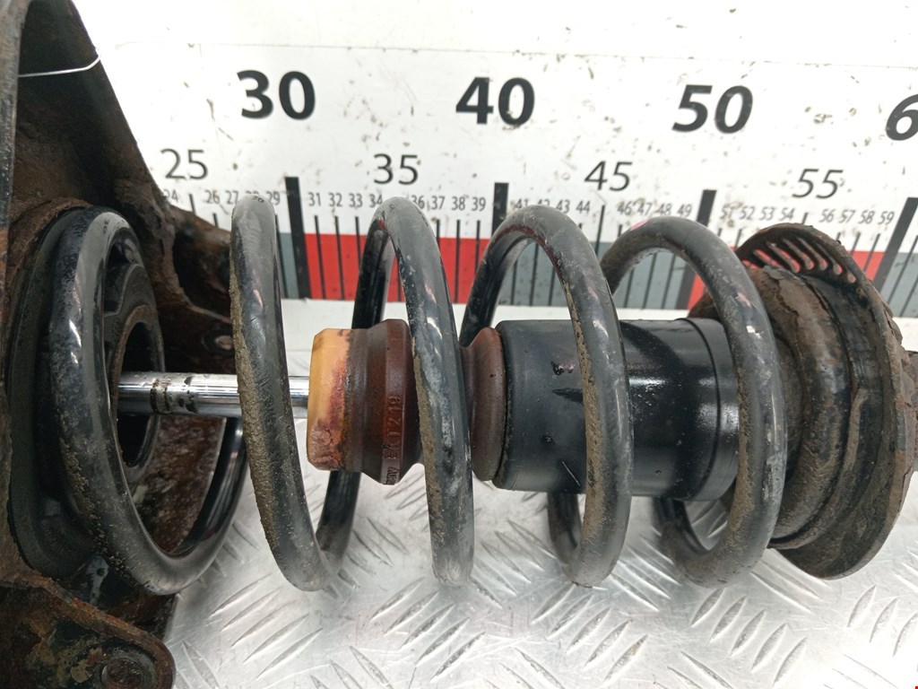 Амортизатор передний правый VOLKSWAGEN Passat B5 1997-2005