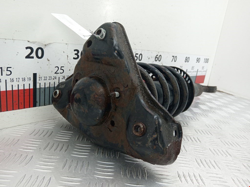 Амортизатор передний правый VOLKSWAGEN Passat B5 1997-2005