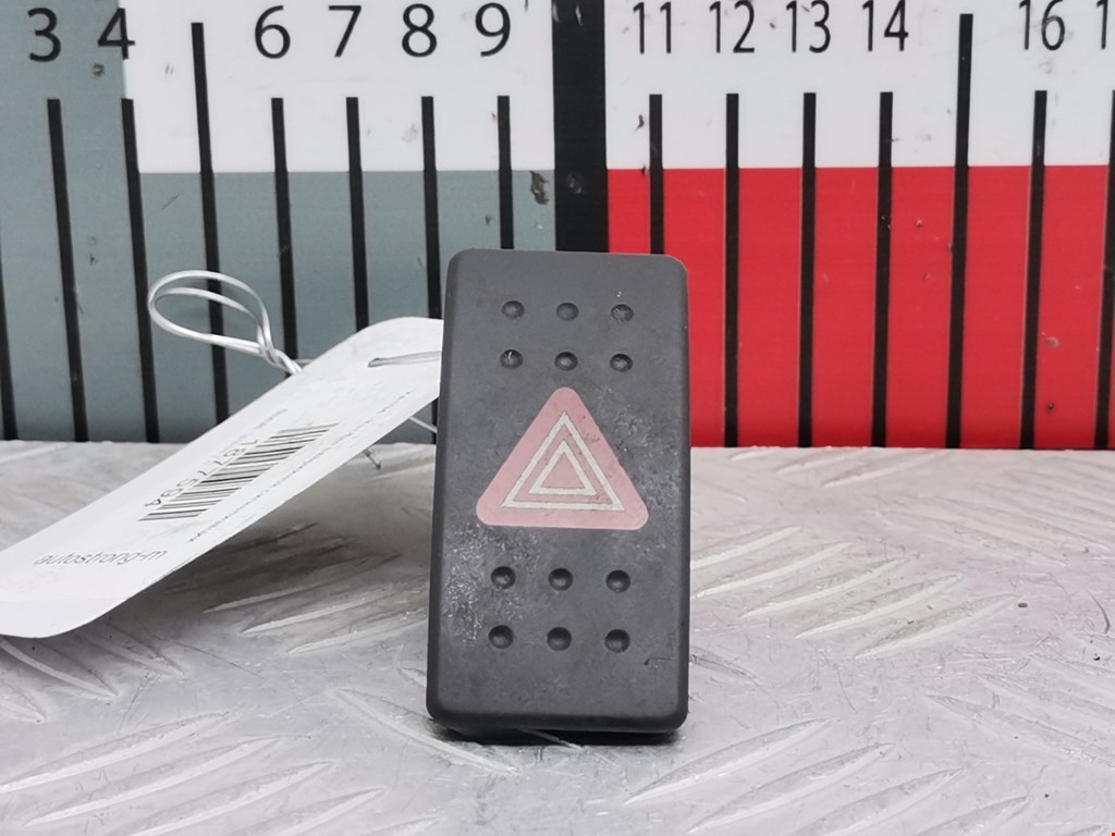 Кнопка аварийной сигнализации (аварийки) SUZUKI Splash 2008-2015