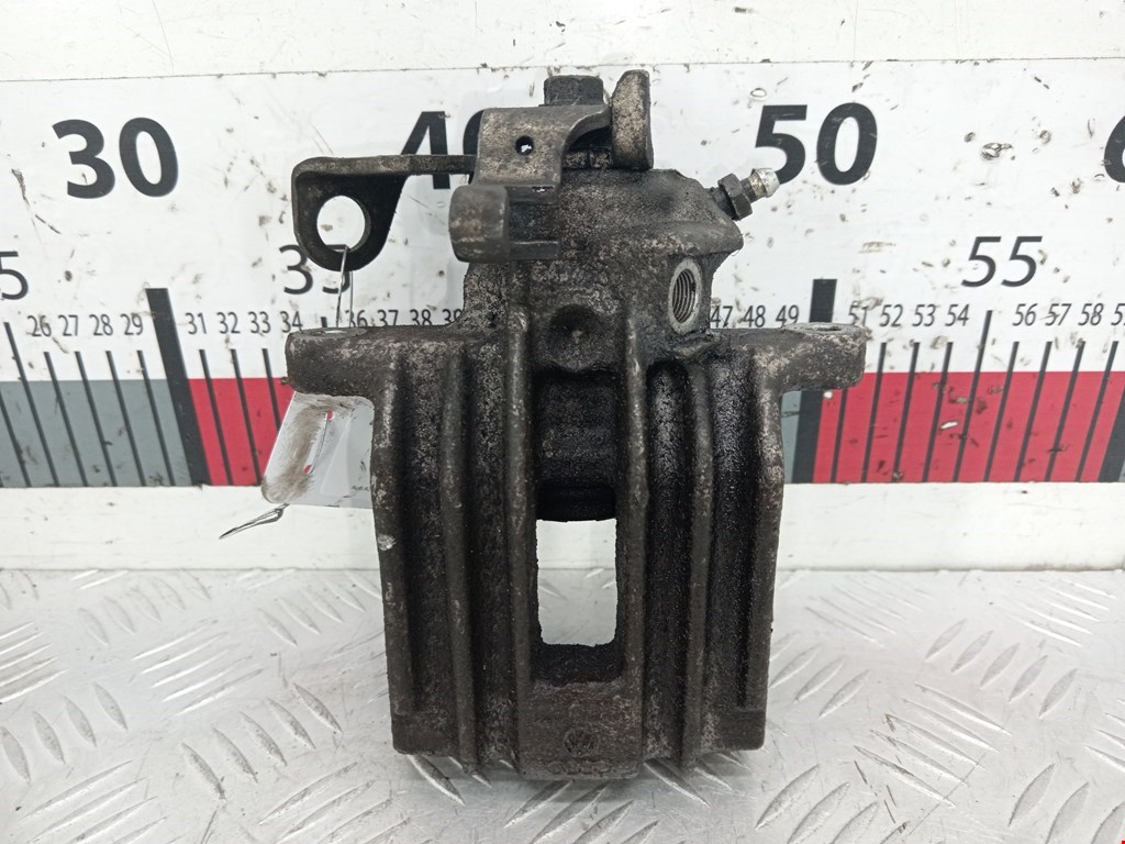 Суппорт задний правый Audi A3 8L (1996-2003)