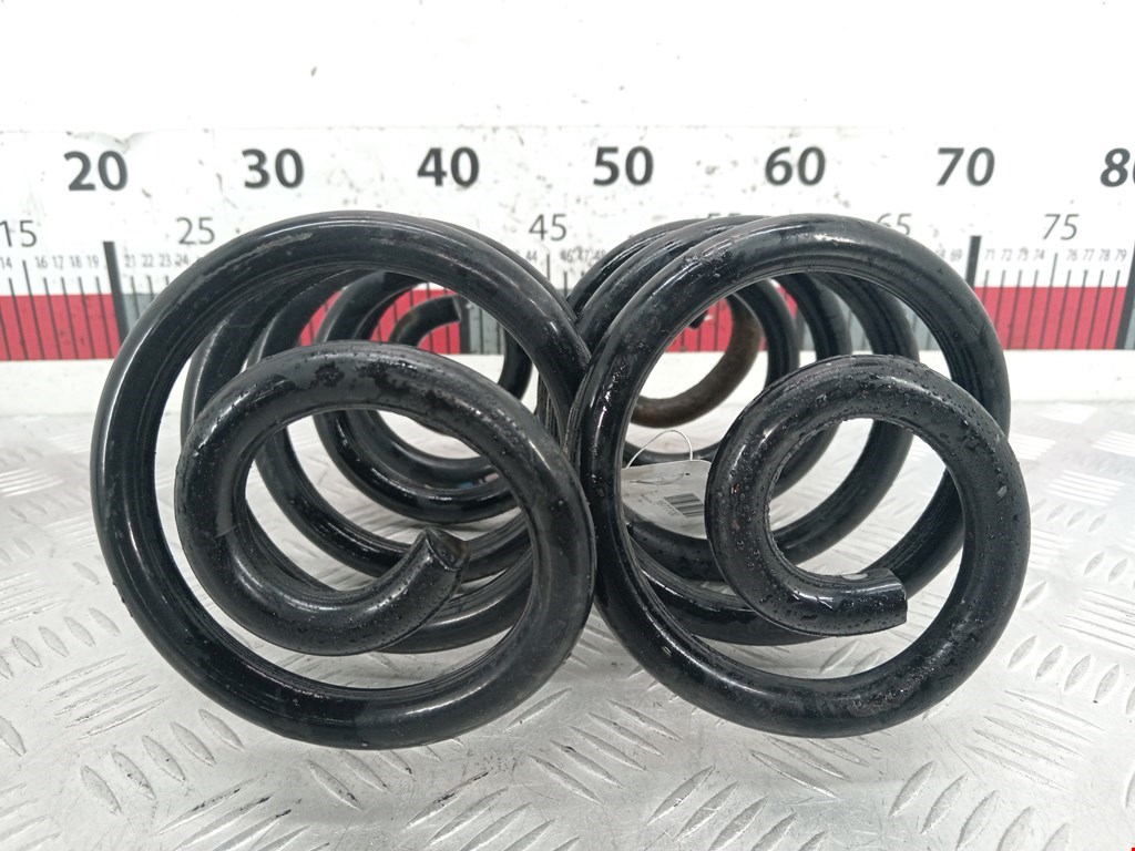 Пружина задняя левая/правая AUDI A4 B6 2001-2005