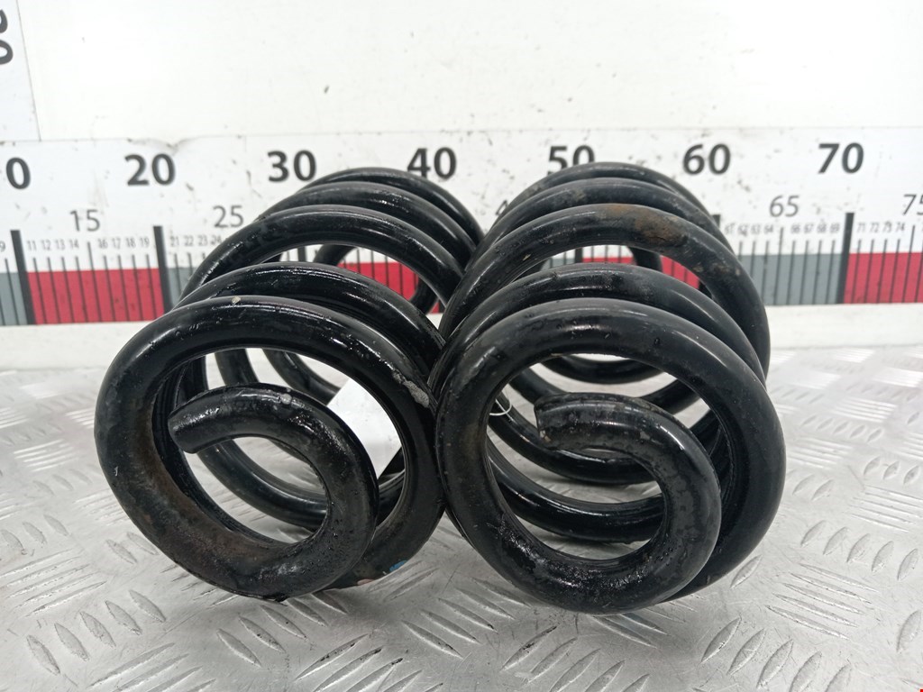 Пружина задняя левая/правая AUDI A4 B6 2001-2005