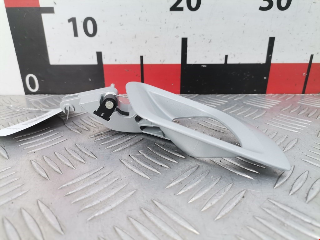 Ручка дверная задняя внутренняя правая SKODA Fabia MK2 5J 2007-2014