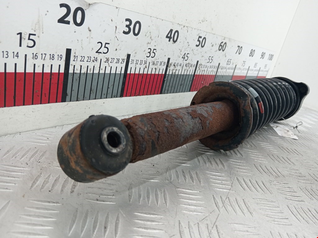 Амортизатор задний правый MITSUBISHI Carisma 1995-1999