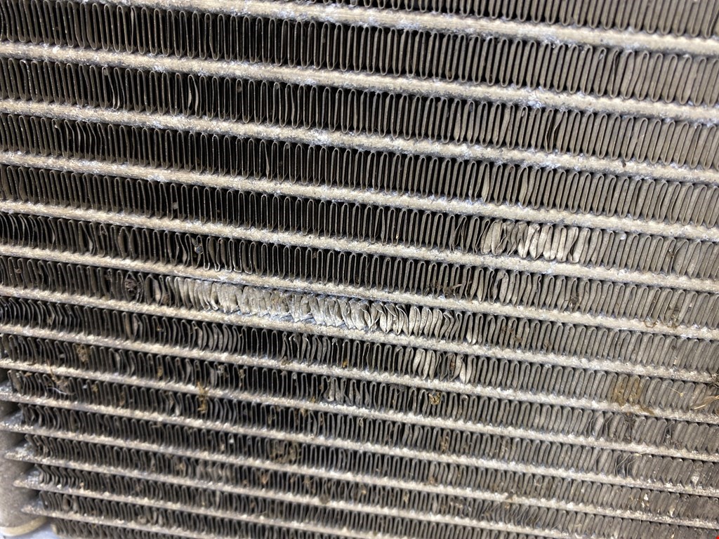 Радиатор кондиционера VOLKSWAGEN Passat B5 1997-2005