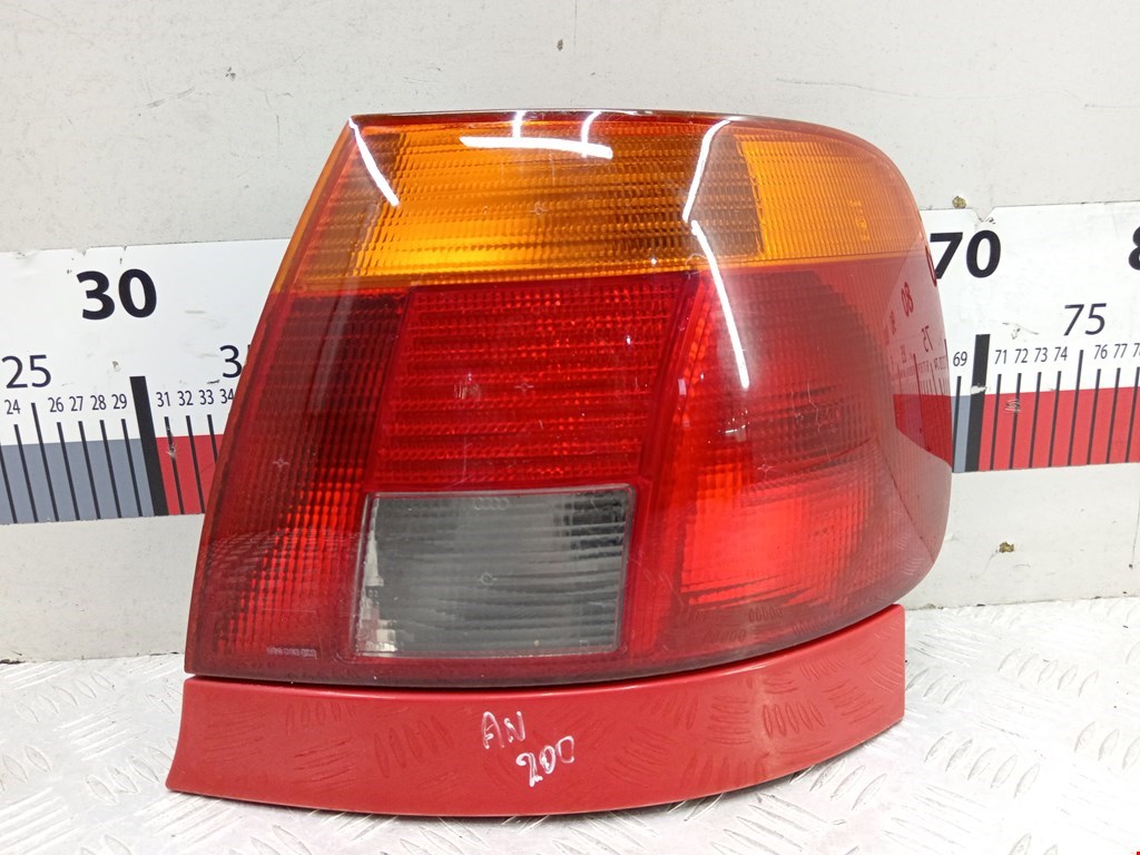 Фонарь задний правый AUDI A4 B5 1995-2001