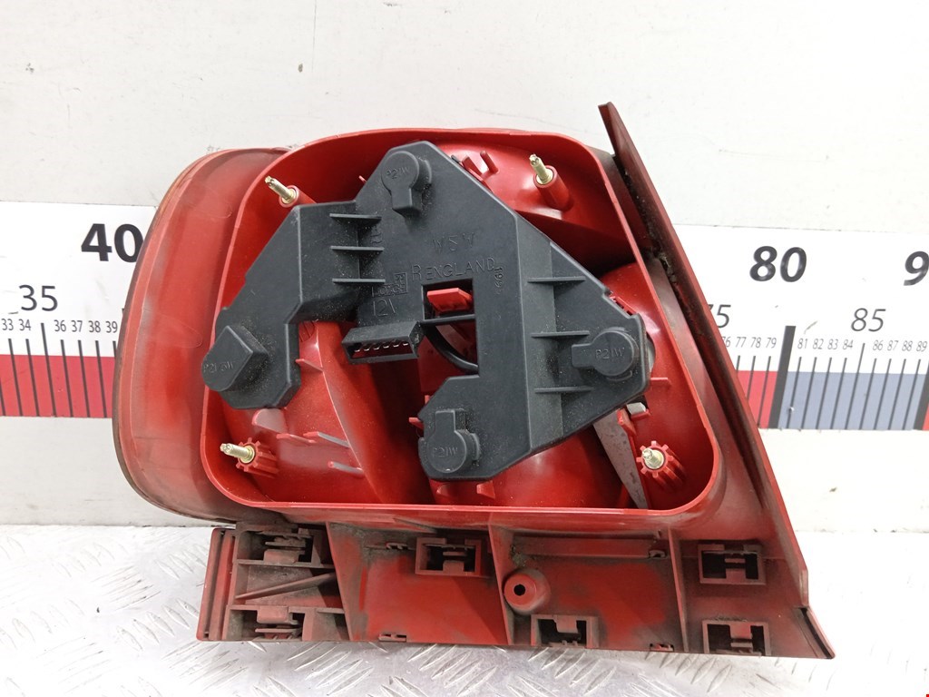 Фонарь задний правый AUDI A4 B5 1995-2001